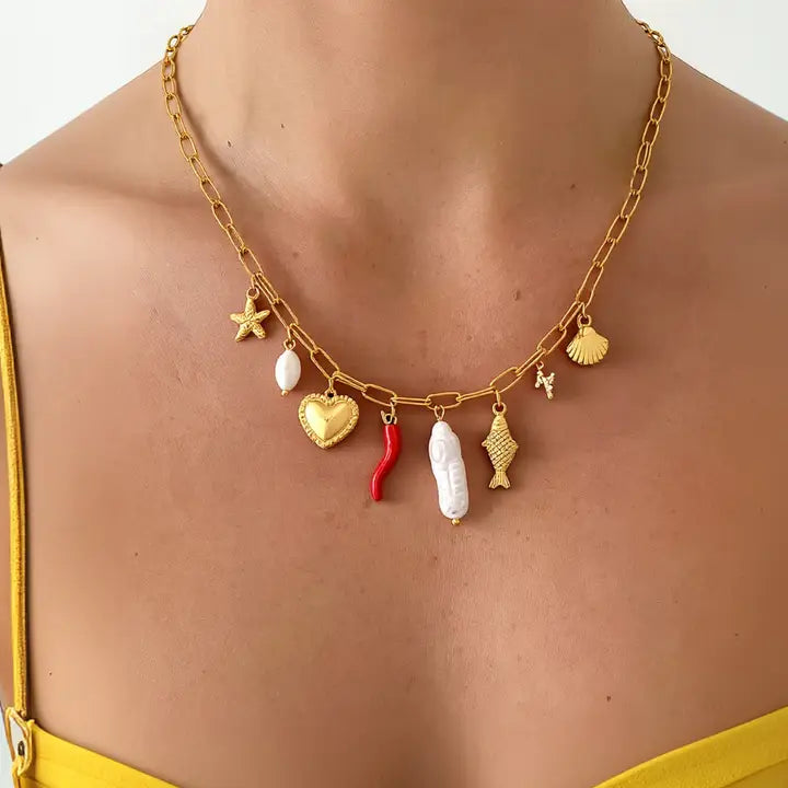 WOMAN WEARING NECKLACE