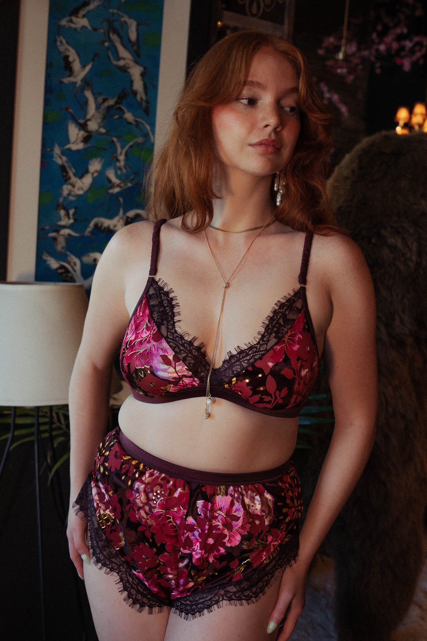 WOMEN WEARING BRALETTE