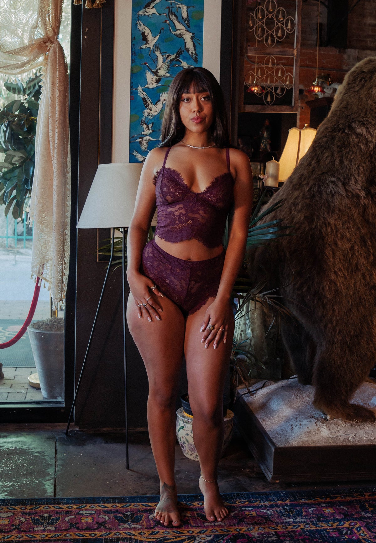 WOMAN WEARING HIPSTER PANTIES