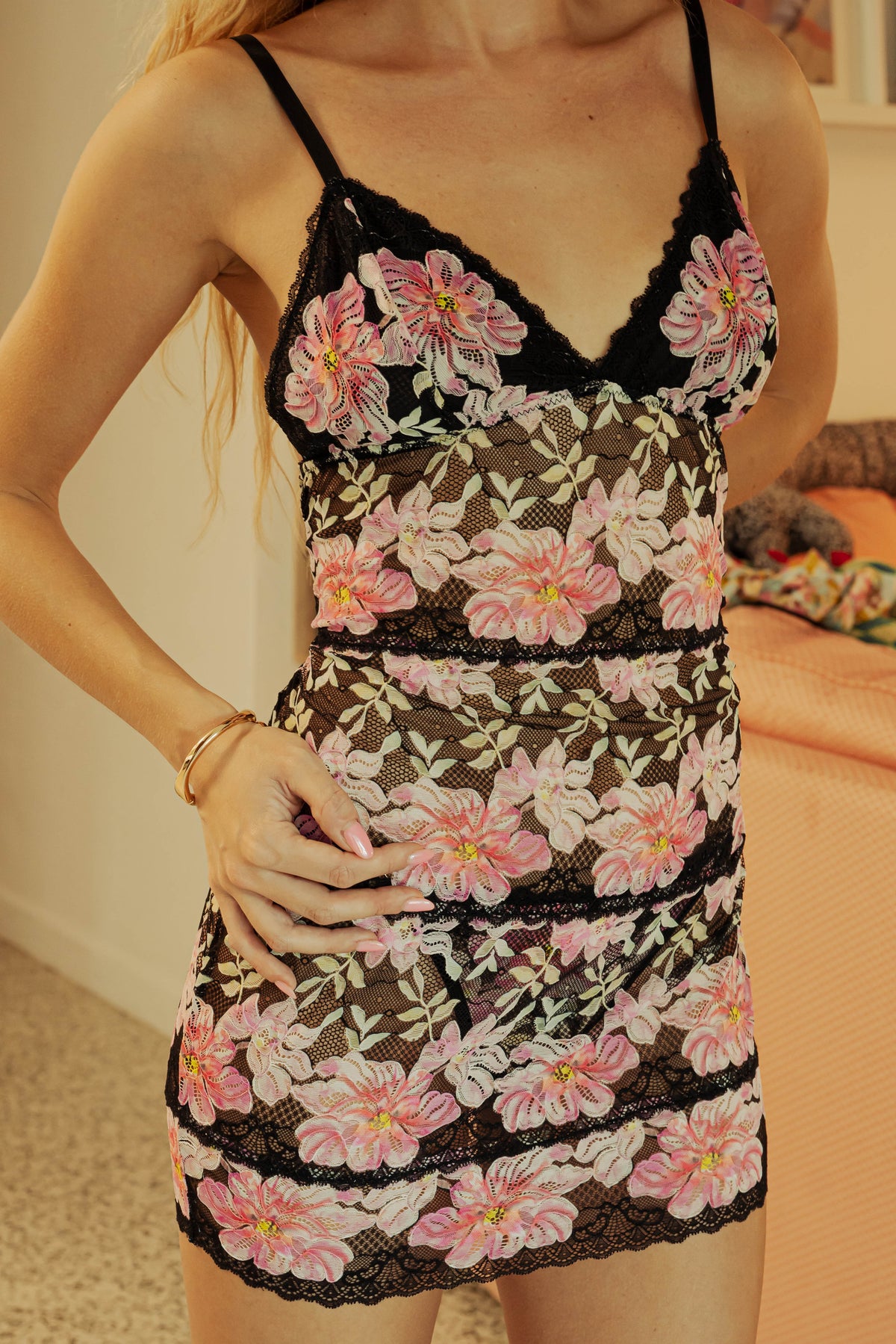 LACE FLORAL MINI DESS
