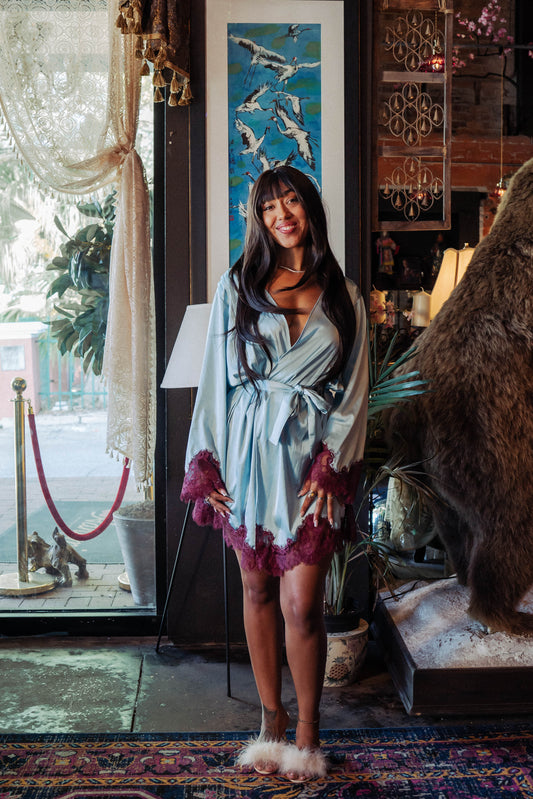 WOMAN WEARING ICY BLUE/PINOT SHORT ROBE