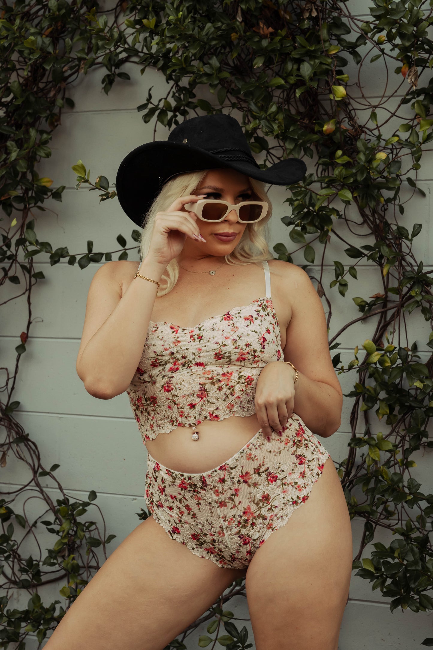 KILO BRAVA LACE COLLECTION- FIELD FLORAL- HIGH WAIST HIPSTER