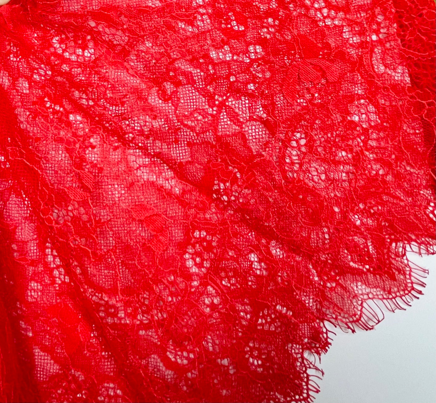 RED LACE SWATCH