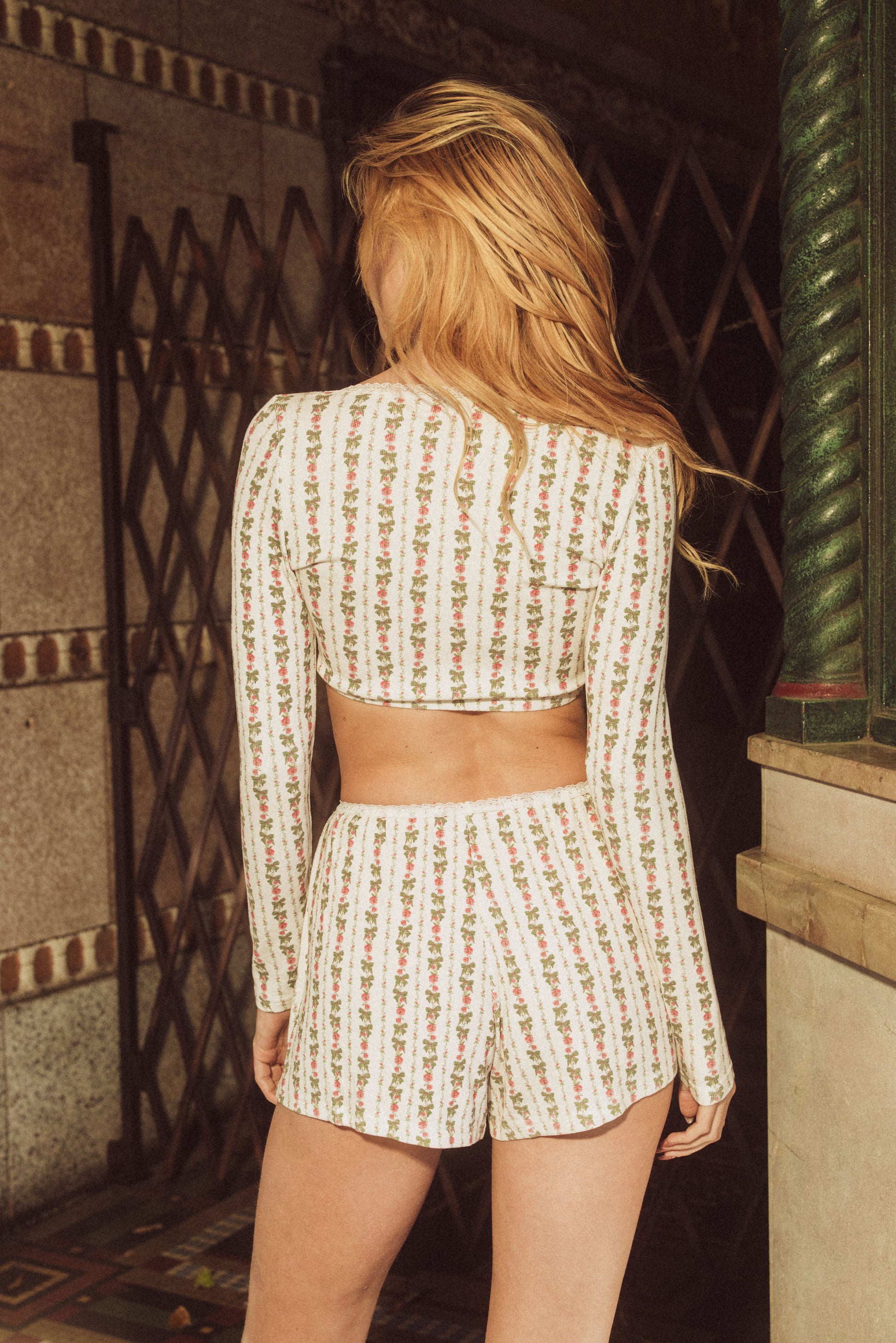 HIGH WAIST PRINTED SHORTS